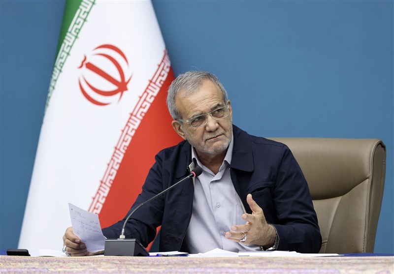  پزشکیان: برنامه‌های توسعه با تکیه بر داده‌های دقیق تدوین شود 
